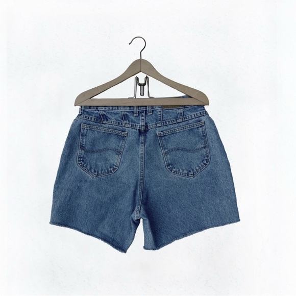 Vintage Lee High-Rise Denim Cut-Off Shorts (10/12) - Picture 1 of 5